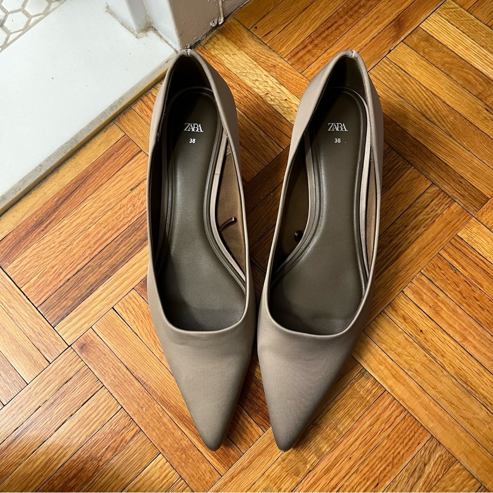 Zara Curved Kitten Heels - Picture 2 of 7